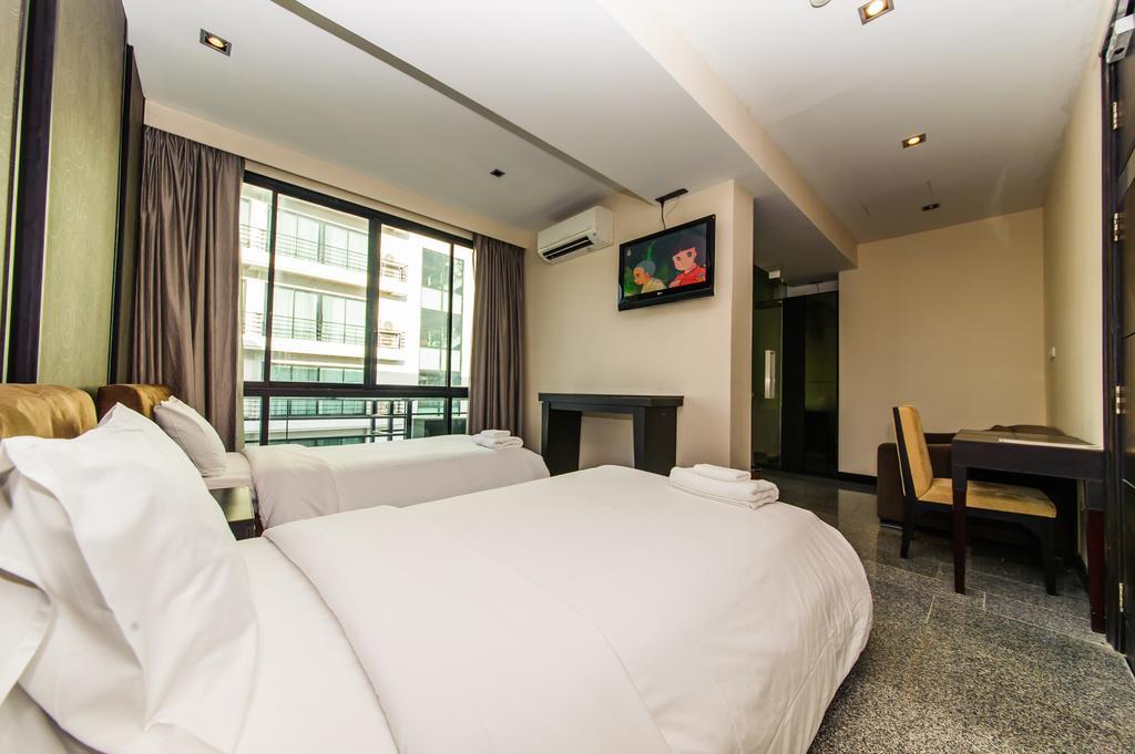 Pietra Bangkok Otel Dış mekan fotoğraf