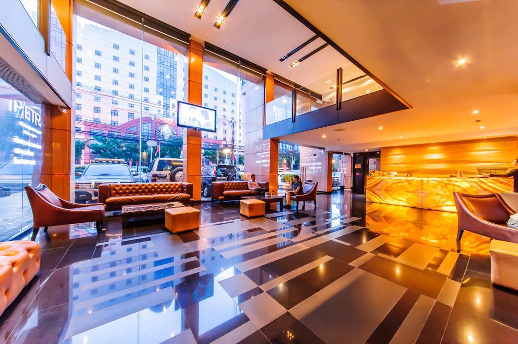 Pietra Bangkok Otel Dış mekan fotoğraf